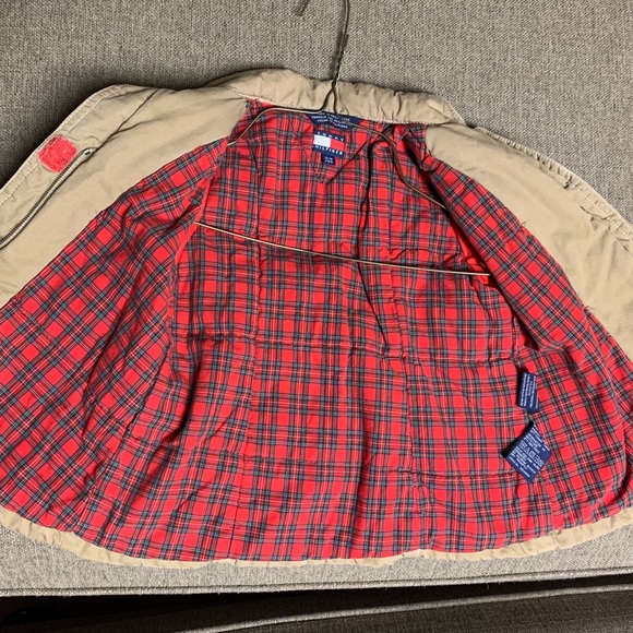 Tommy Hilfiger Khaki jacket 12/18 months - Picture 3 of 4